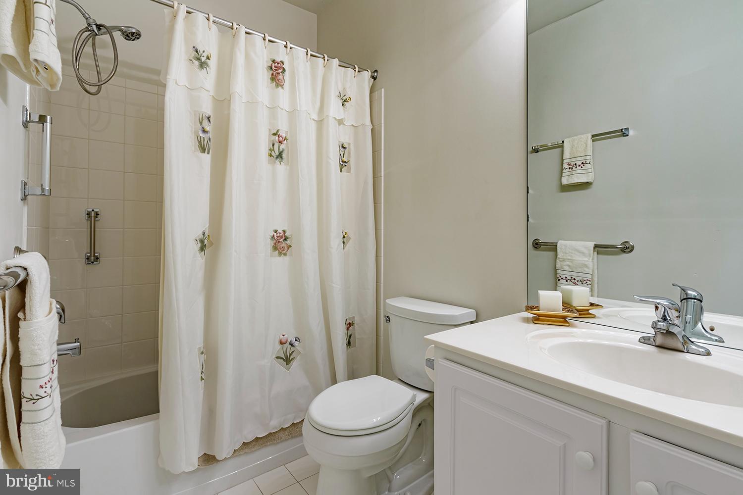 56 Shipps Way Delanco, NJ 08075 - Photo 13 of 30 Gallery Image 13