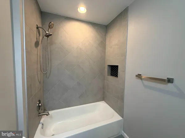 $2,950 | 2618 Egret Way, Frederick, MD 21701