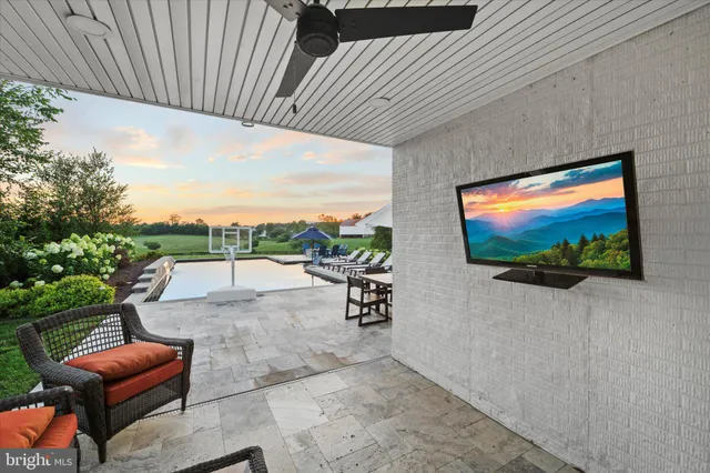 $1,399,990 | 15061 Lynnford Court, Waterford, VA 20197