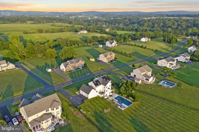 $1,399,990 | 15061 Lynnford Court, Waterford, VA 20197