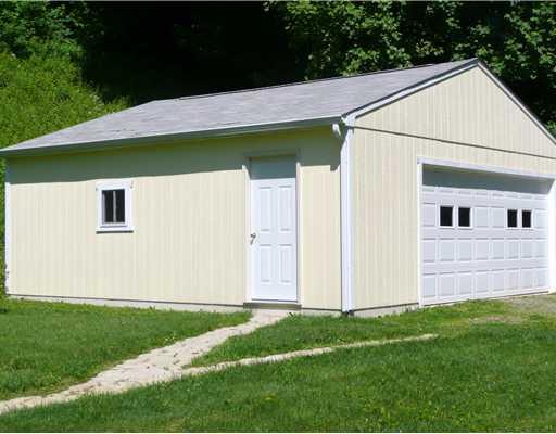 3350 Old Pittsburgh Road New Castle, PA 16101 - Photo 2 of 9 Parking Lot/Garage. Large detached garage