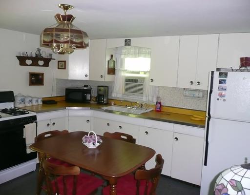 3350 Old Pittsburgh Road New Castle, PA 16101 - Photo 5 of 9 Kitchen.