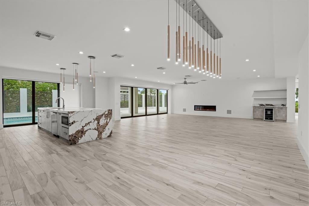 3800 Crayton Road Naples, FL 34103 - Photo 22 of 50