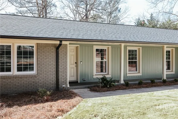 $1,195,000 | 665 West Lake Drive, Athens, GA 30606