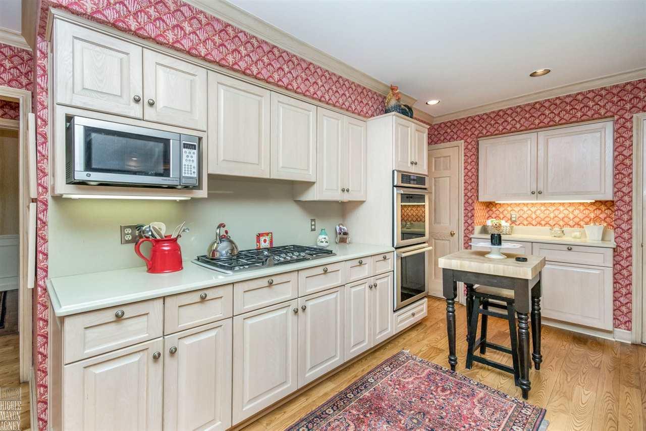 175 Touraine Road Grosse Pointe, MI 48236 - Photo 15 of 31 31393880-14.JPG