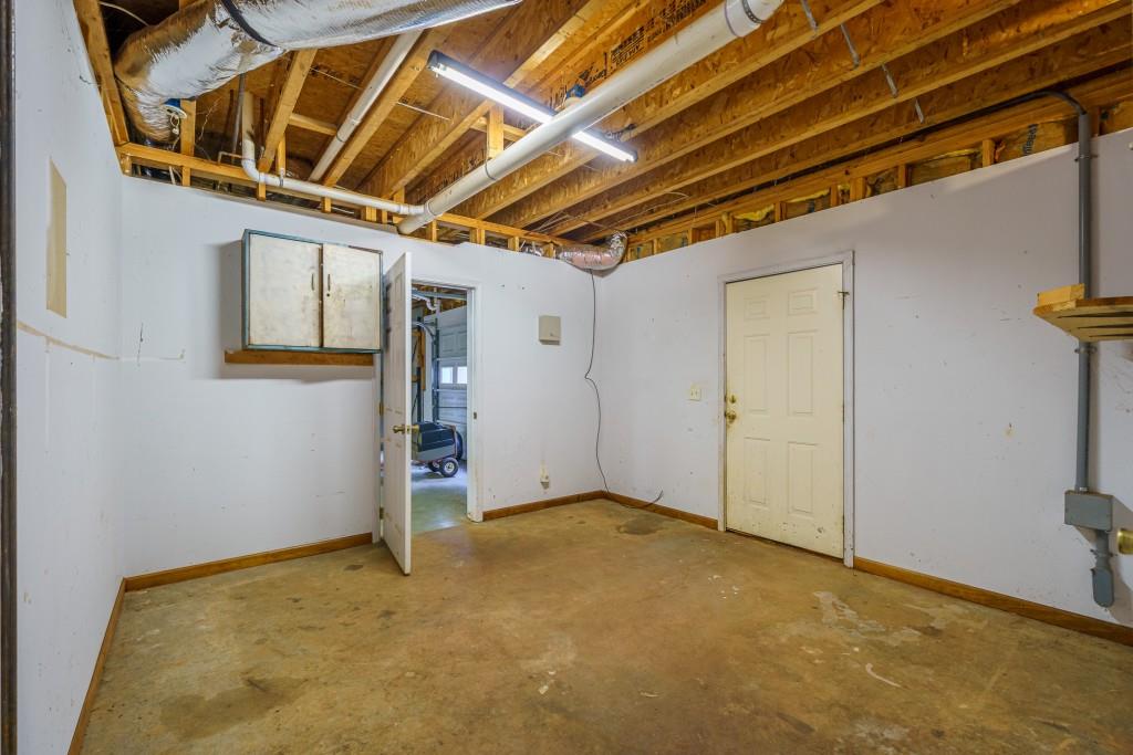 176 Big Oak Tree Road Northwest Adairsville, GA 30103 - Photo 51 of 77 a view of empty room