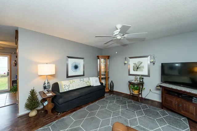 $279,000 | 978 17th Street Southeast, Rochester, MN 55904