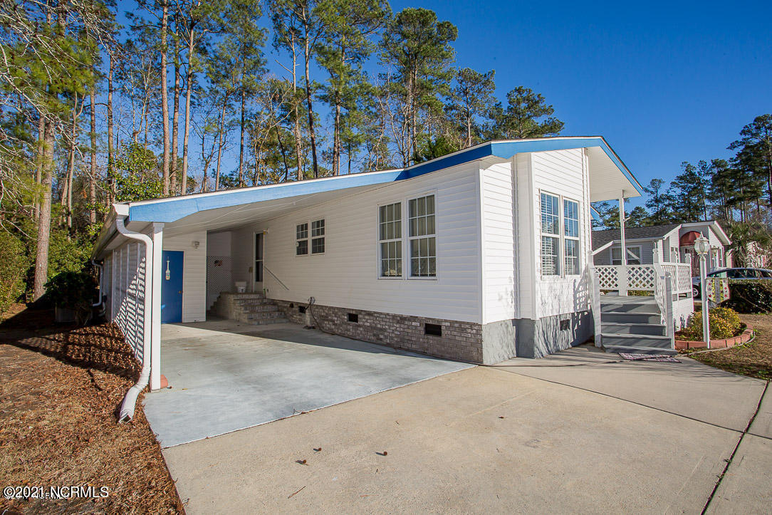 513 Deer Path Calabash, NC 28467 - Photo 7 of 42 side view 2