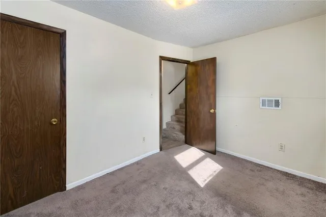 $175,000 | 5607 Crest Drive, Kansas City, KS 66106