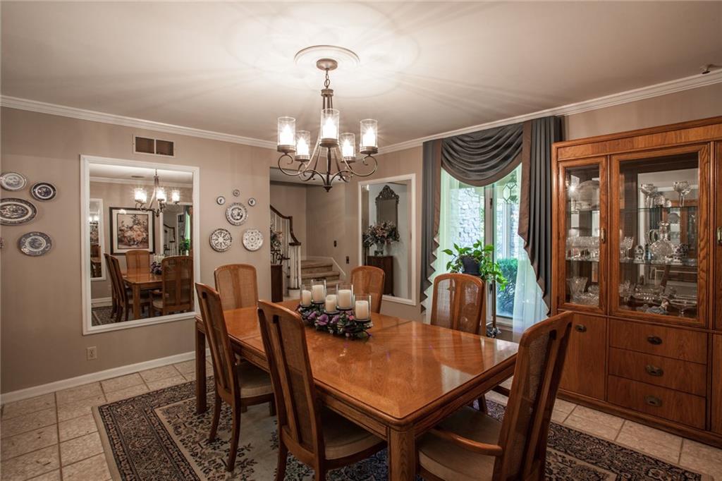 8149 Claridge Road Indianapolis, IN 46260 - Photo 11 of 34 Gallery Image 11