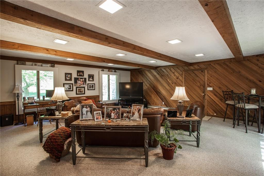 8149 Claridge Road Indianapolis, IN 46260 - Photo 16 of 34 Gallery Image 16