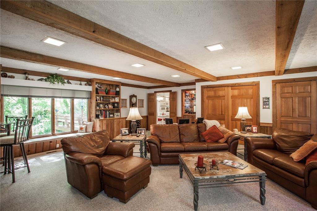 8149 Claridge Road Indianapolis, IN 46260 - Photo 17 of 34 Gallery Image 17