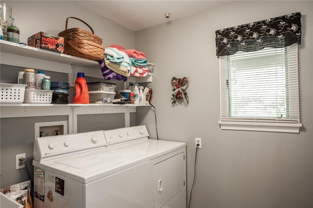 8149 Claridge Road Indianapolis, IN 46260 - Photo 18 of 34 Gallery Image 18