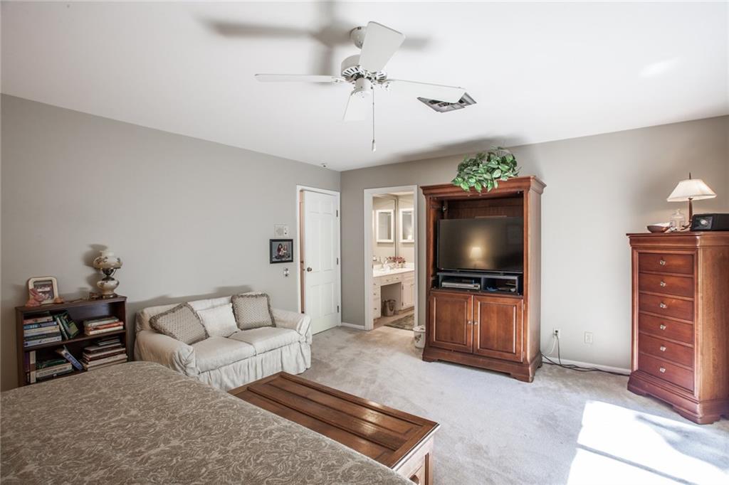 8149 Claridge Road Indianapolis, IN 46260 - Photo 28 of 34 Gallery Image 28