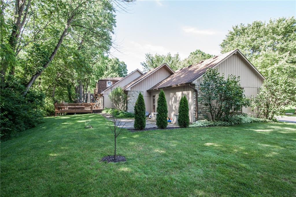 8149 Claridge Road Indianapolis, IN 46260 - Photo 32 of 34 Gallery Image 32
