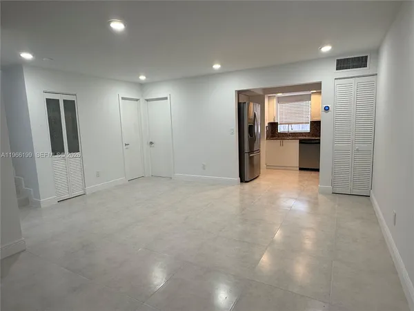 $2,900 | 6712 Southwest 114th Avenue, Miami, FL 33173