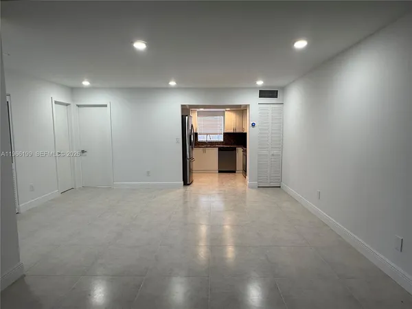 $2,900 | 6712 Southwest 114th Avenue, Miami, FL 33173