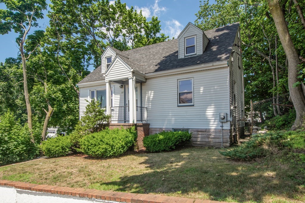 32 Hooper Street Chelsea, MA 02150 - Photo 2 of 40 Gallery Image 2