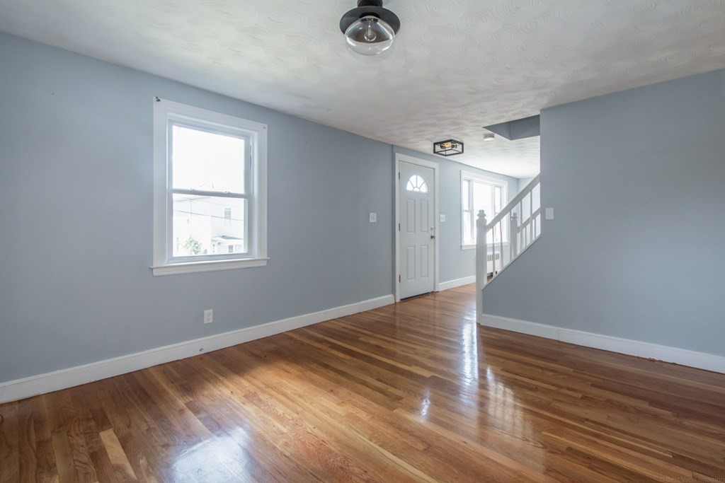 32 Hooper Street Chelsea, MA 02150 - Photo 9 of 40 Gallery Image 9