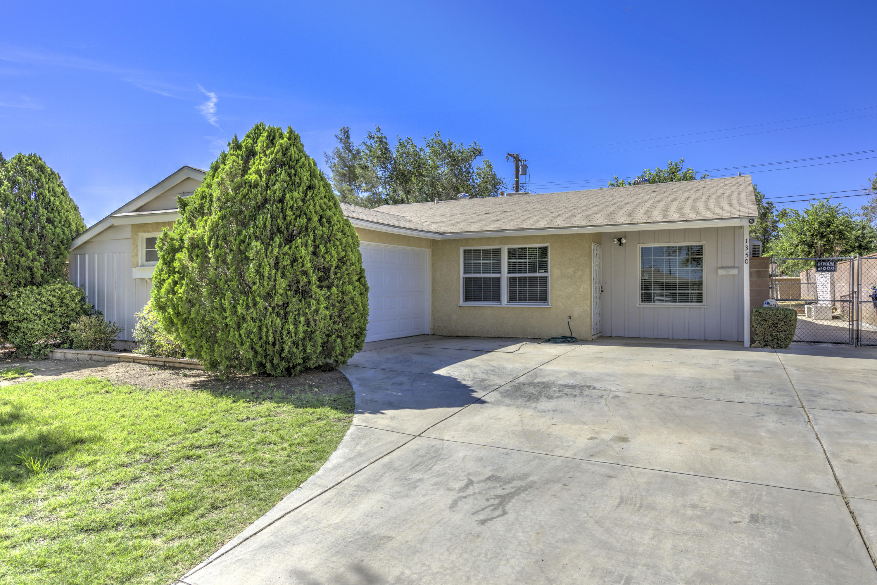 1350 East Ave R-2 Palmdale, CA 93550 - Photo 1 of 16 zuw_8568