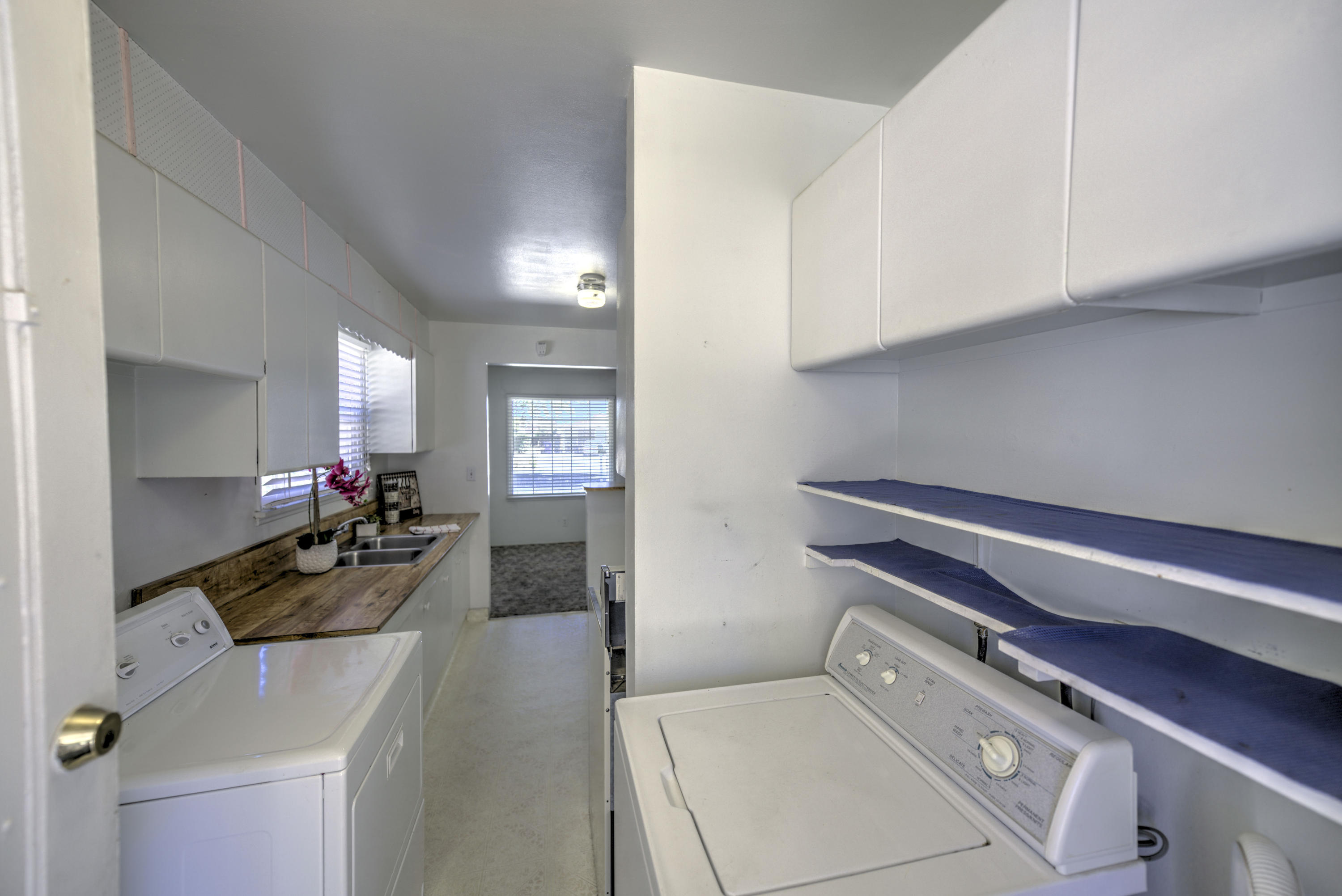 1350 East Ave R-2 Palmdale, CA 93550 - Photo 11 of 16 zuw_8543