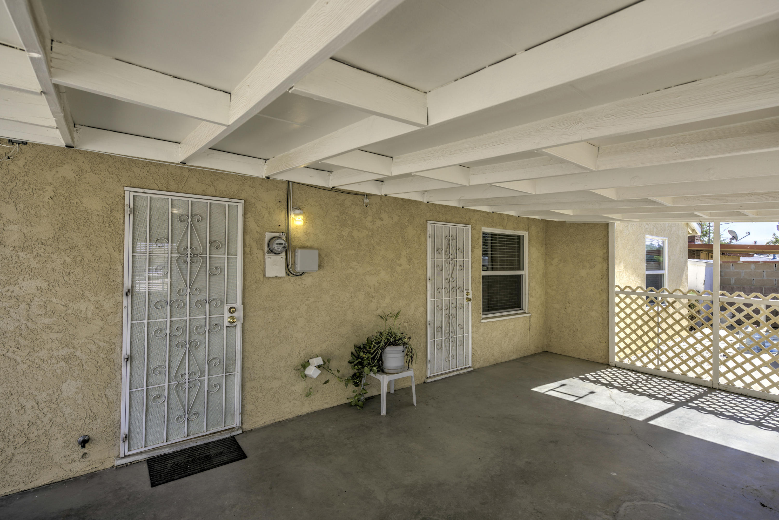 1350 East Ave R-2 Palmdale, CA 93550 - Photo 13 of 16 zuw_8553