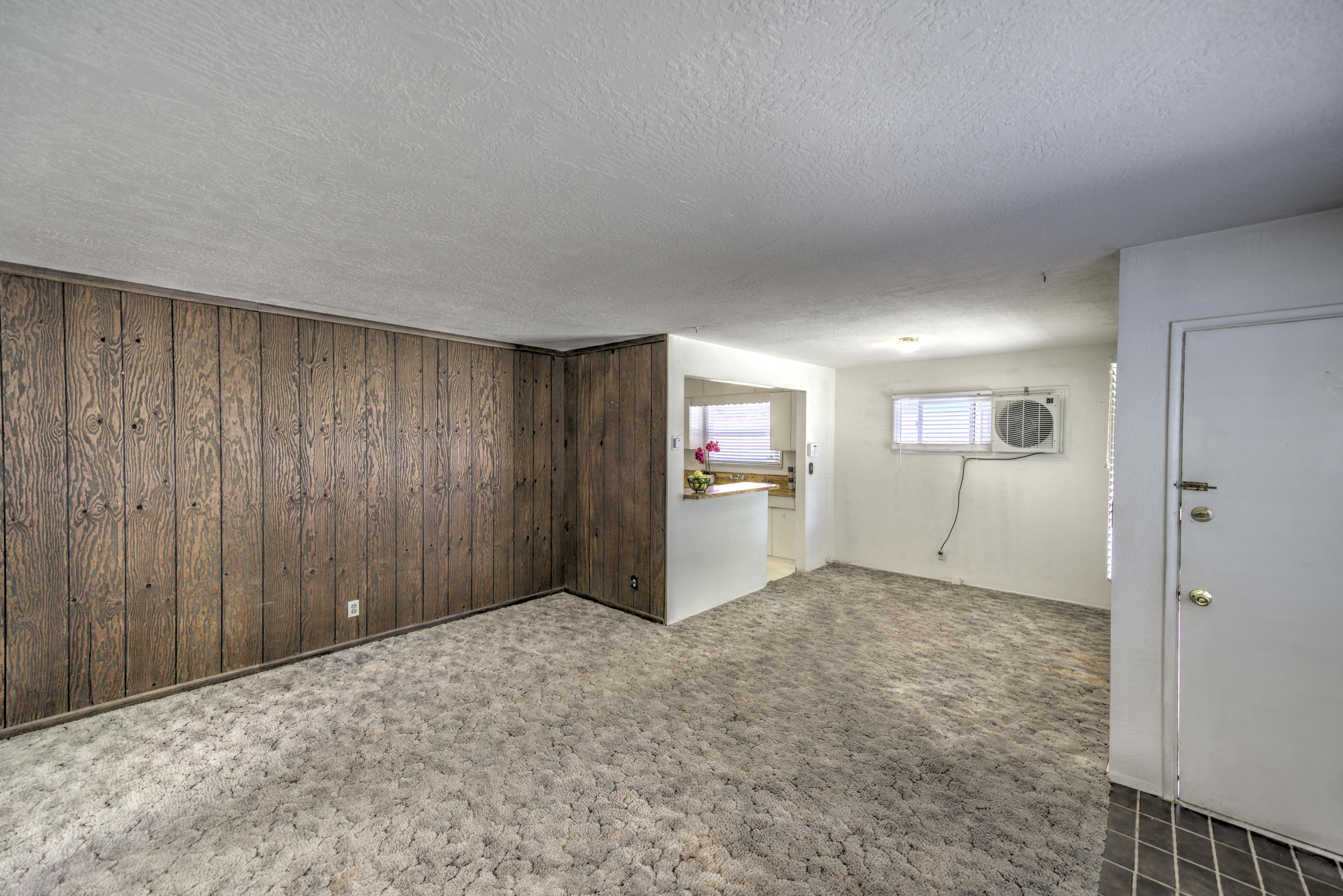 1350 East Ave R-2 Palmdale, CA 93550 - Photo 3 of 16 zuw_8488