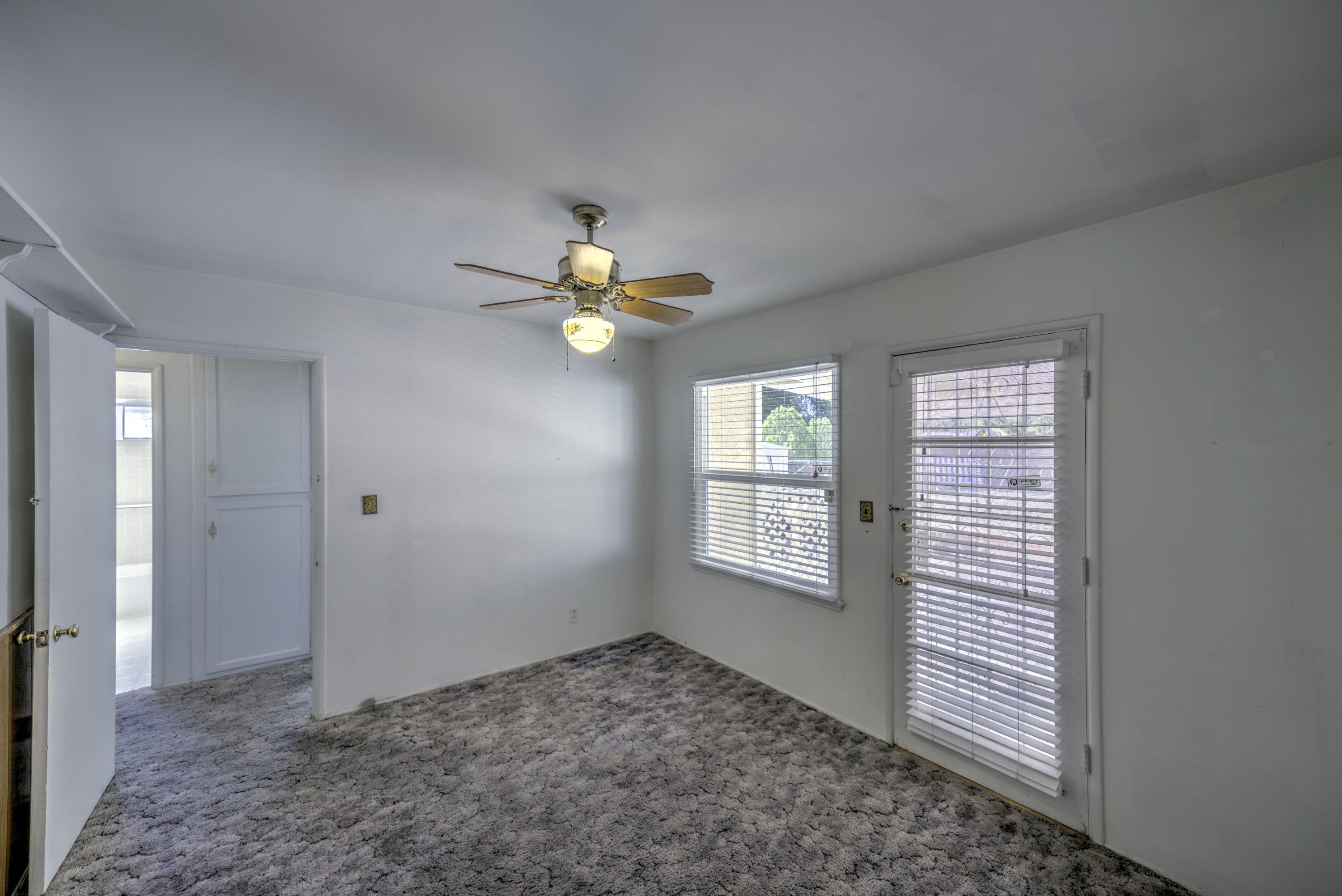 1350 East Ave R-2 Palmdale, CA 93550 - Photo 6 of 16 zuw_8508