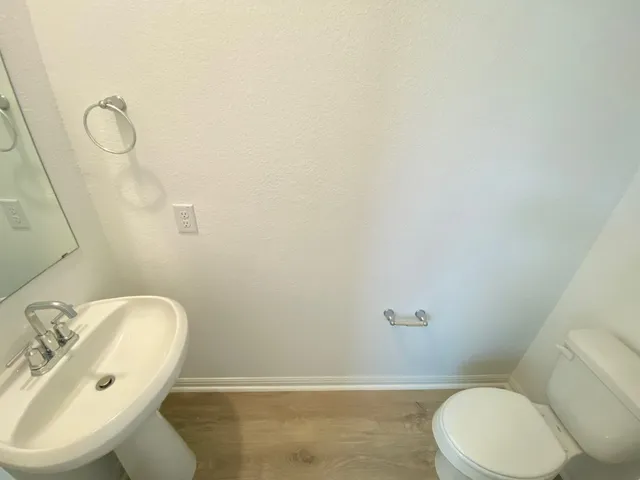 $1,795 | 209 Saide Street, Georgetown, TX 78626