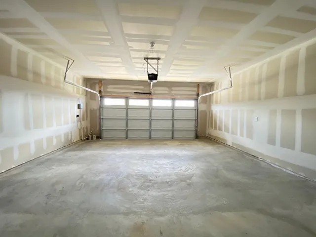 $1,795 | 209 Saide Street, Georgetown, TX 78626