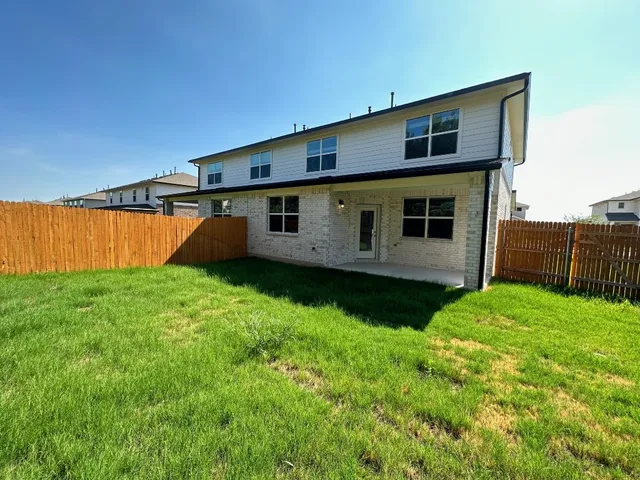 $1,795 | 209 Saide Street, Georgetown, TX 78626