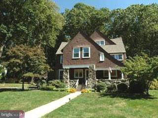 413 Chestnut Lane Wayne, PA 19087 - Photo 1 of 5 Gallery Image 1