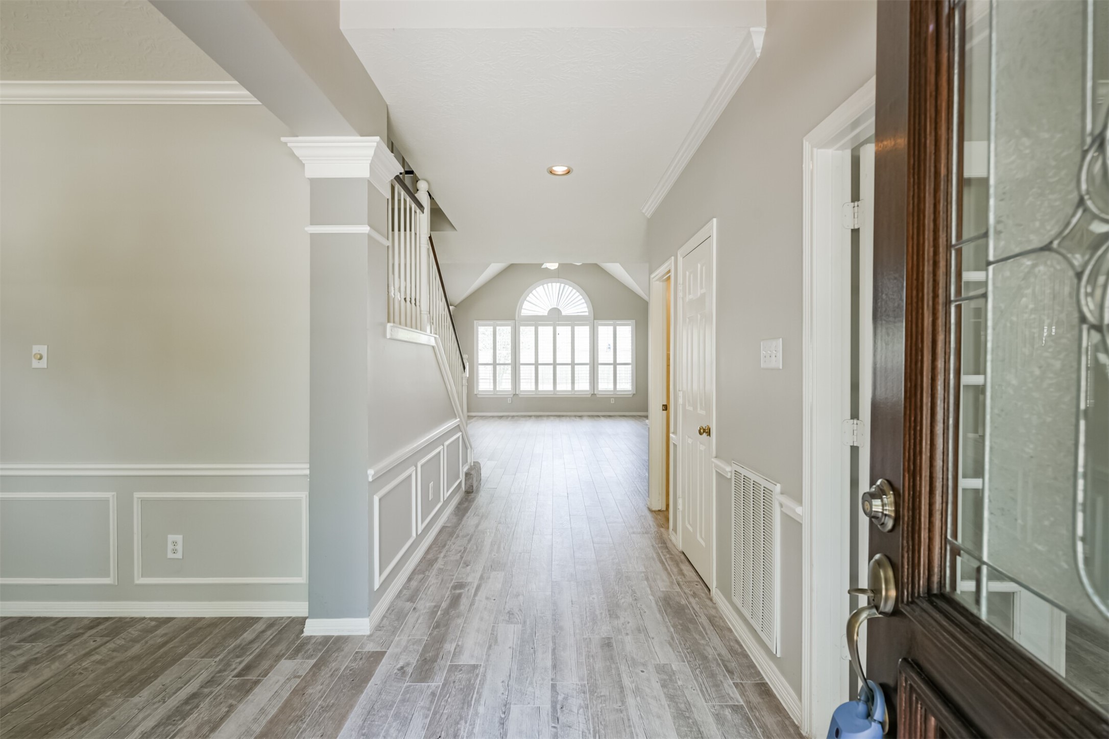 3223 Pleasant Cove Court Houston, TX 77059 - Photo 2 of 30