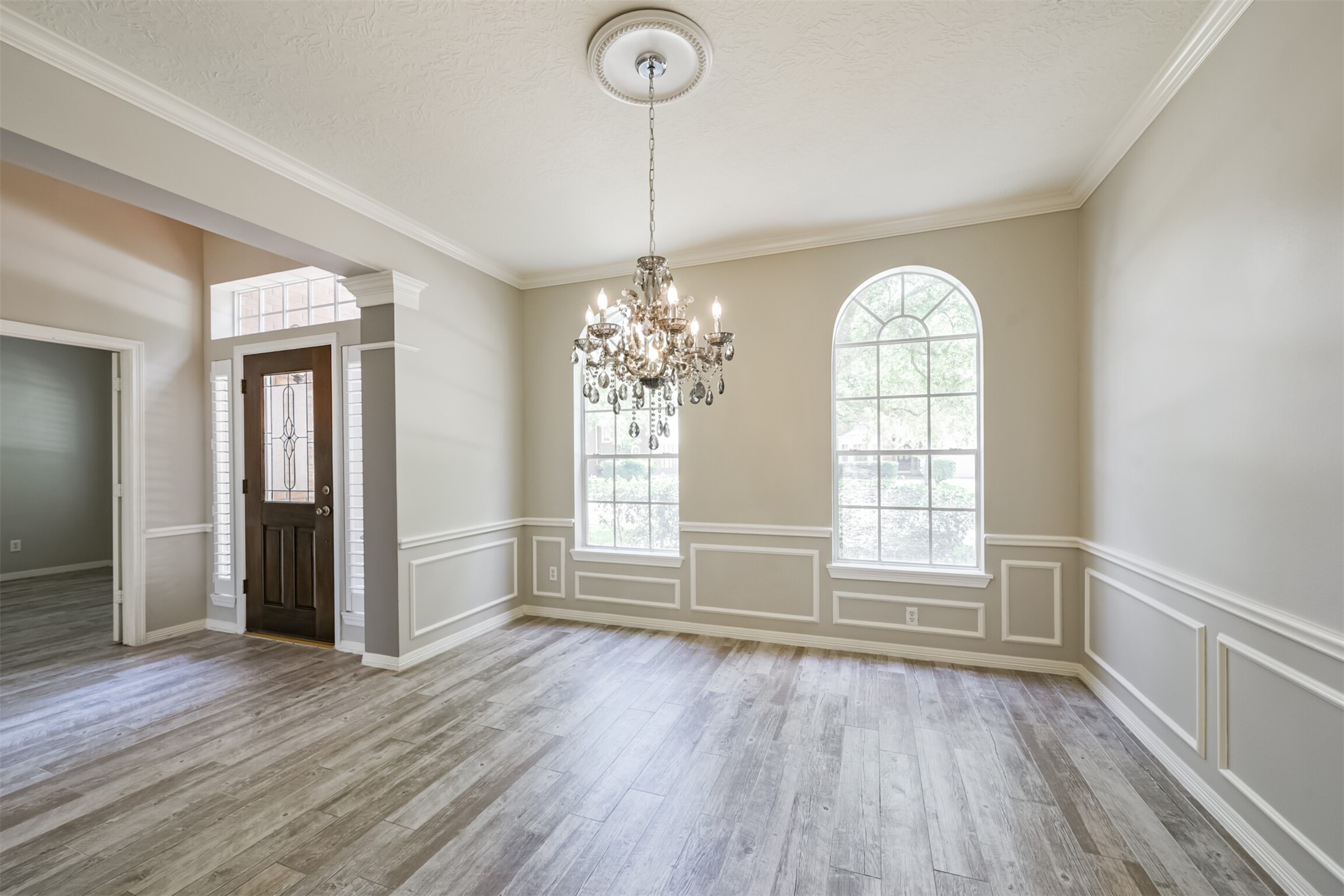 3223 Pleasant Cove Court Houston, TX 77059 - Photo 3 of 30