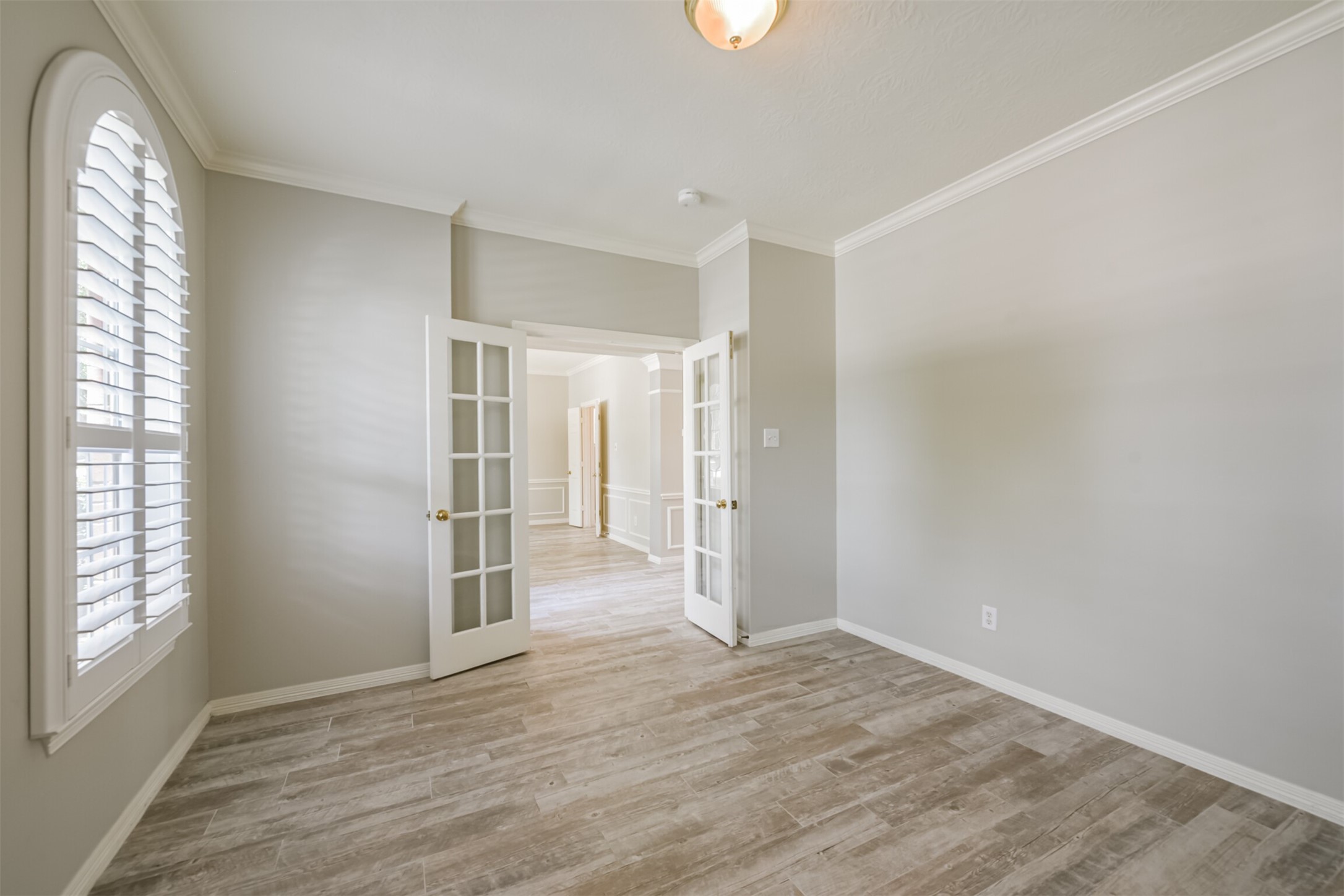 3223 Pleasant Cove Court Houston, TX 77059 - Photo 5 of 30