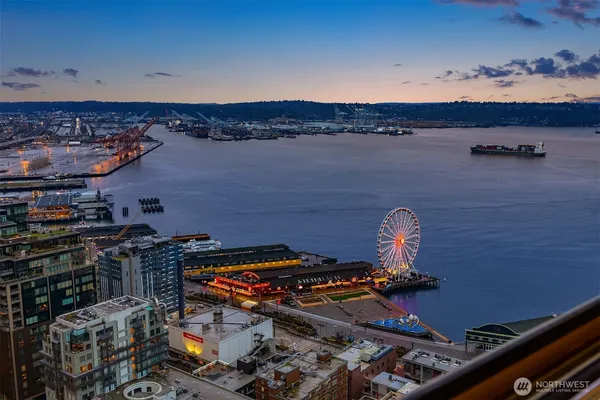 $1,795,000 | 1521 2nd Avenue, Unit 3102, Seattle, WA 98101