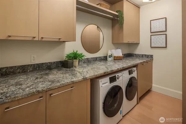 $1,795,000 | 1521 2nd Avenue, Unit 3102, Seattle, WA 98101