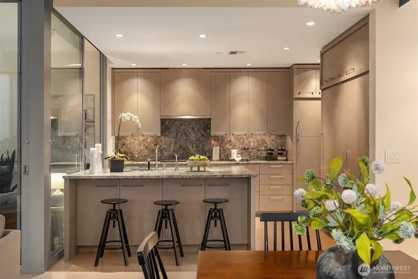 $1,795,000 | 1521 2nd Avenue, Unit 3102, Seattle, WA 98101