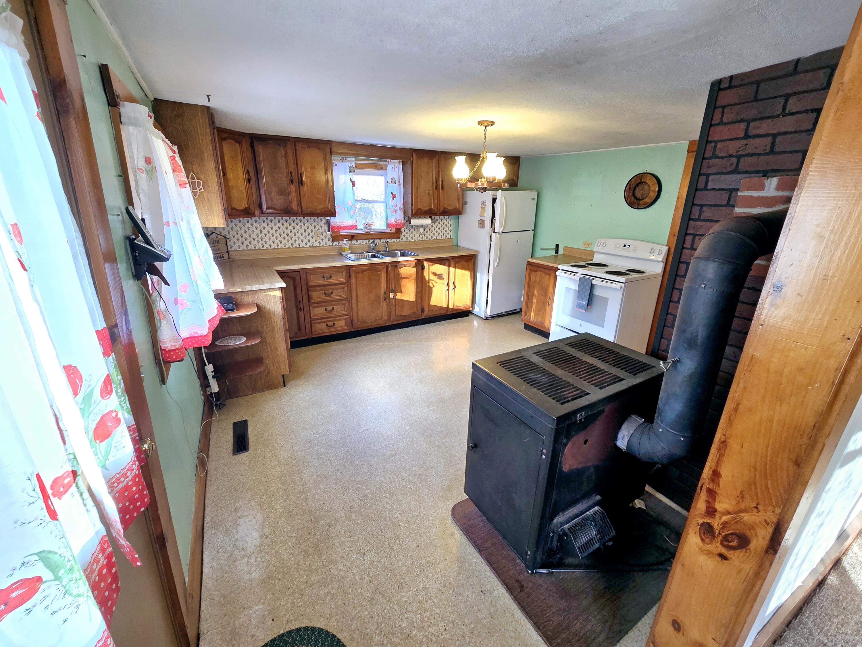 870 Back Brooks Road Monroe, ME 04951 - Photo 19 of 50 20250327_173729