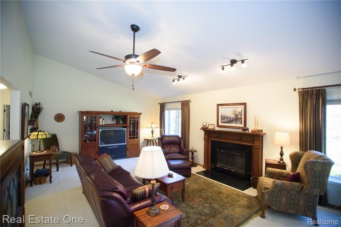 6211 Golf Club Road Howell, MI 48843 - Photo 9 of 42 057651F8-8C50-4AED-ABCF-E7C5038148D0.jpeg