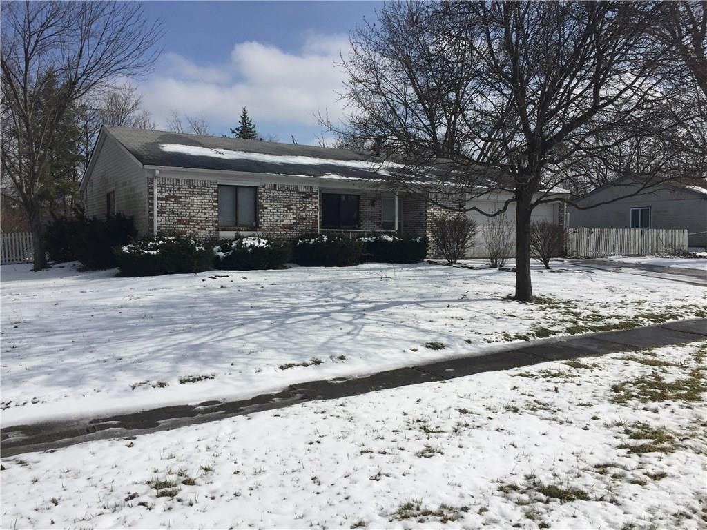 475 Yorktown Road Greenwood, IN 46142 - Photo 2 of 24 Gallery Image 2