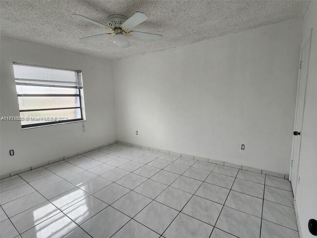 857 West 79th Place Hialeah, FL 33014 - Photo 16 of 20