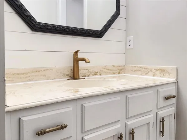 $225,000 | 160 Northeast Bayview Drive, Lee's Summit, MO 64064