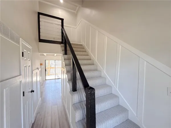 $225,000 | 160 Northeast Bayview Drive, Lee's Summit, MO 64064