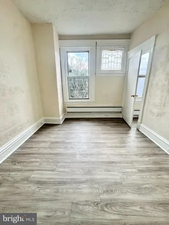 $943 | 5040 Walnut Street, Unit 2R, Philadelphia, PA 19139