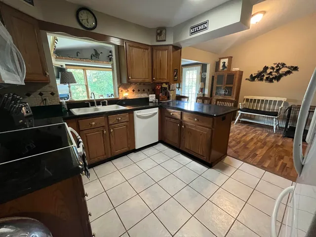 $850,000 | 8801 North Serns Road, Milton, WI 53563