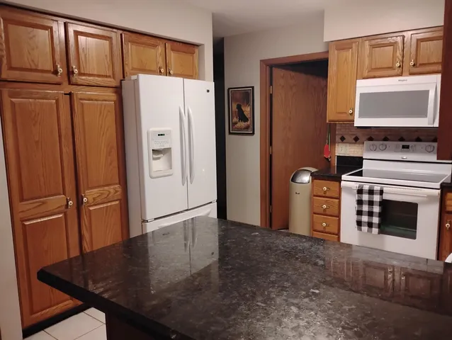 $850,000 | 8801 North Serns Road, Milton, WI 53563