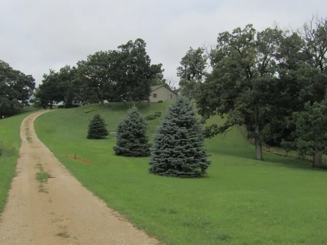 $850,000 | 8801 North Serns Road, Milton, WI 53563