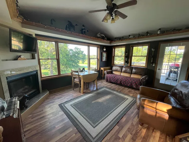 $850,000 | 8801 North Serns Road, Milton, WI 53563