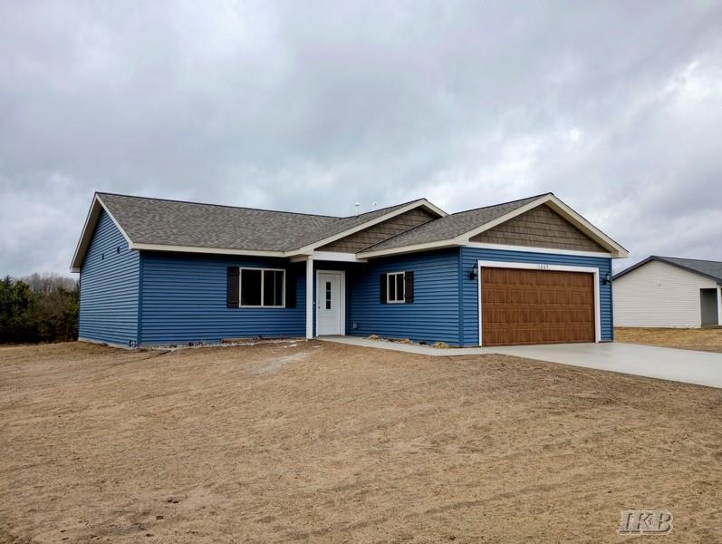 1009 Pheasant Run, Unit 20 Gladwin, MI 48624 - Photo 2 of 28